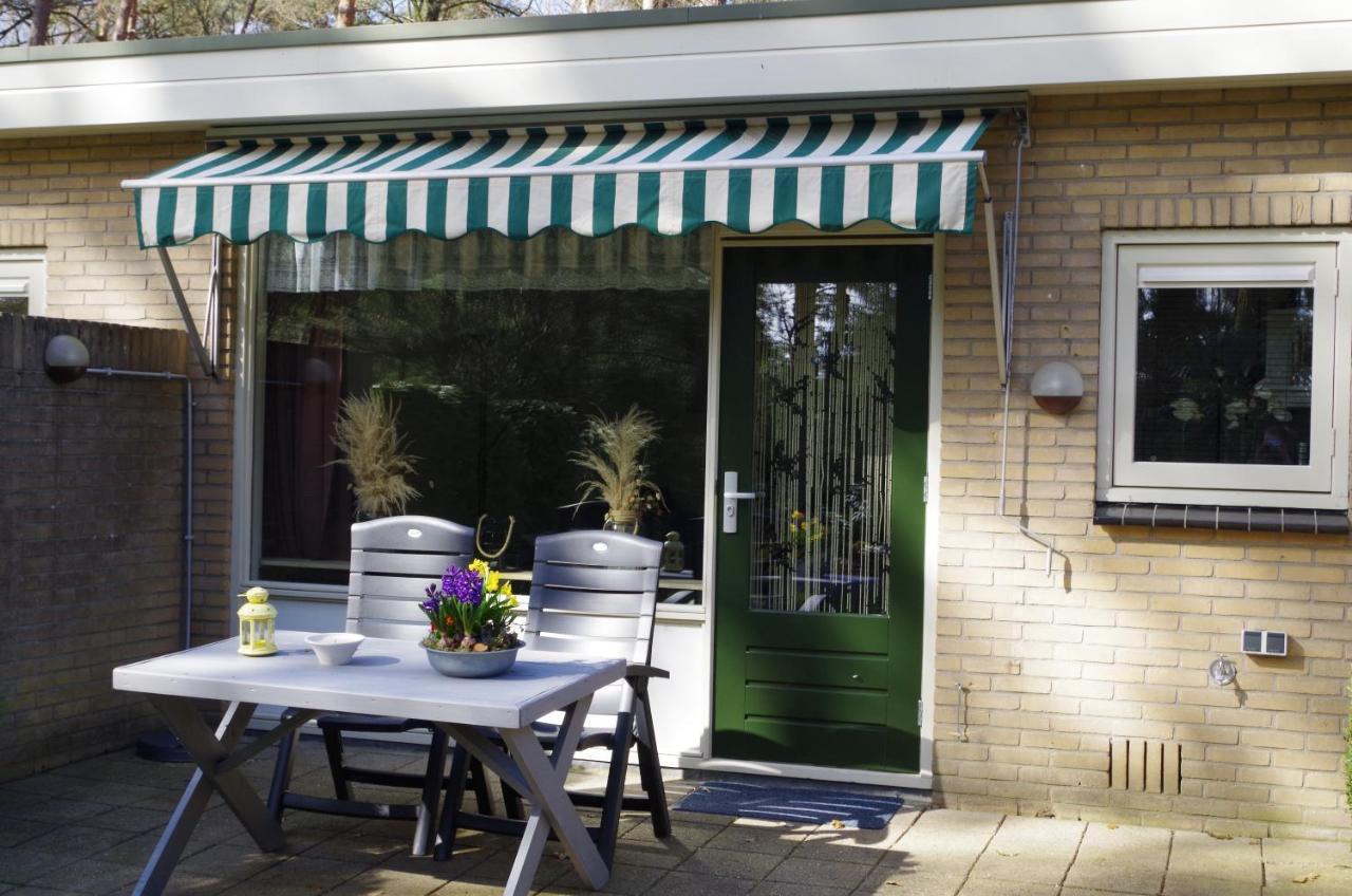 Geschakelde Bungalow Op De Veluwe "De Eekhoorn" Otterlo Zewnętrze zdjęcie