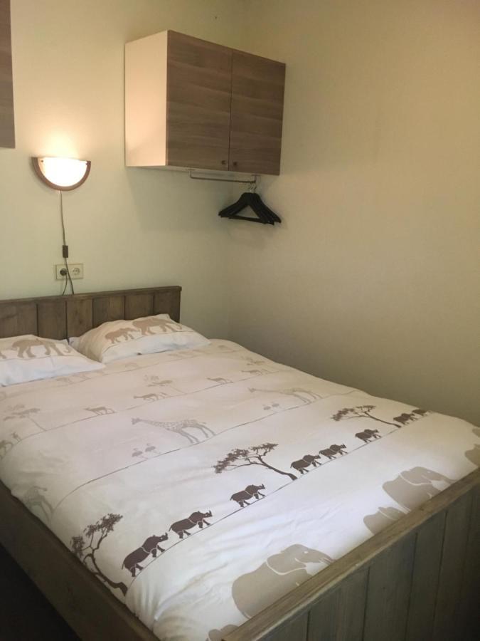 Geschakelde Bungalow Op De Veluwe "De Eekhoorn" Otterlo Zewnętrze zdjęcie